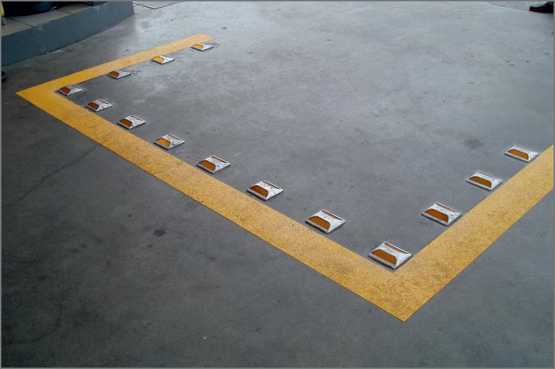 aluminum-reflective-road-stud